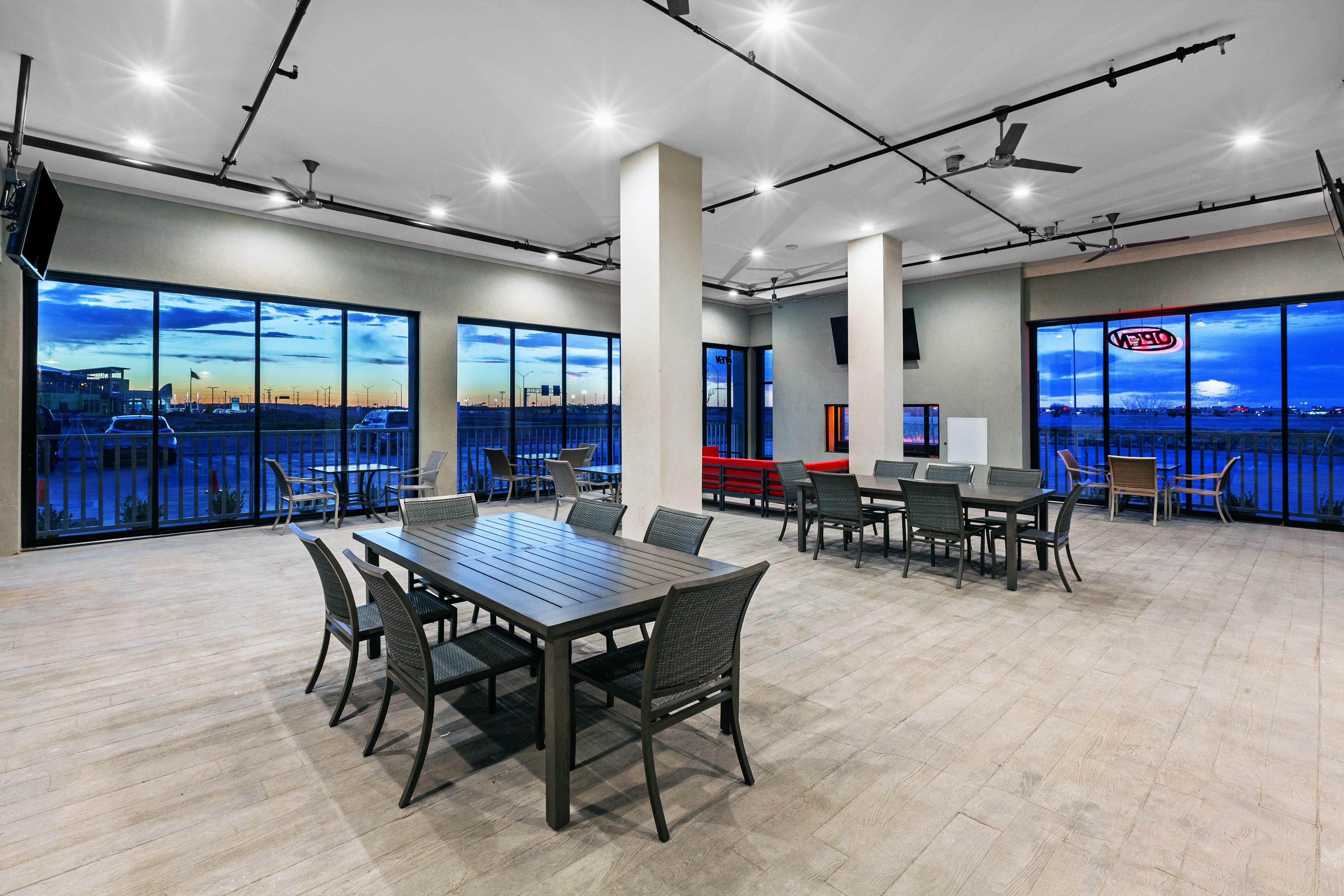 Holiday Inn Lubbock South By Ihg Εξωτερικό φωτογραφία